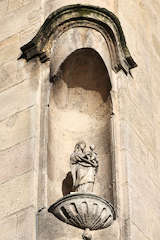 Bordeaux statue de vierge à l'enfant place Pey Berland | Photo Bernard Tocheport 