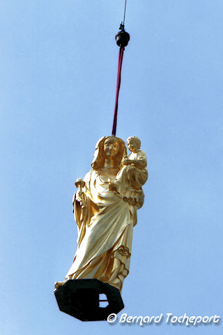 Le retour dans les airs de Notre Dame d'Aquitaine en septembre 2002 |  Photo 33-bordeaux.com
