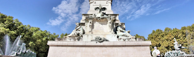 Bordeaux monument et fontaines des Girondins | Photo Bernard Tocheport
