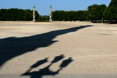 Ombres et colonnes Rostrales  |  photo 33-bordeaux.com