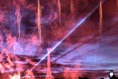 Bordeaux lasers et fusées pyrotechniques sur la Place des Quinconces | Photo Bernard Tocheport