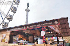 Bordeaux chalet du marché de Noël place des Quinconces | Photo Bernard Tocheport