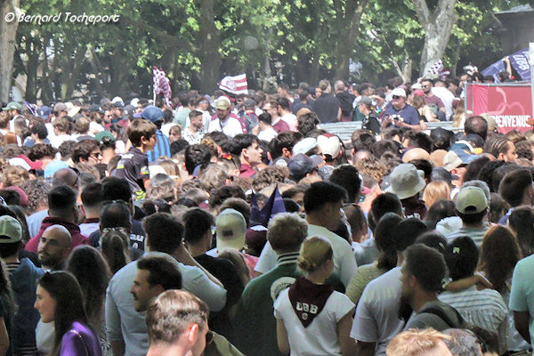 Bordeaux fan zone rugby match UBB place des Quinconces | Photo Bernard Tocheport