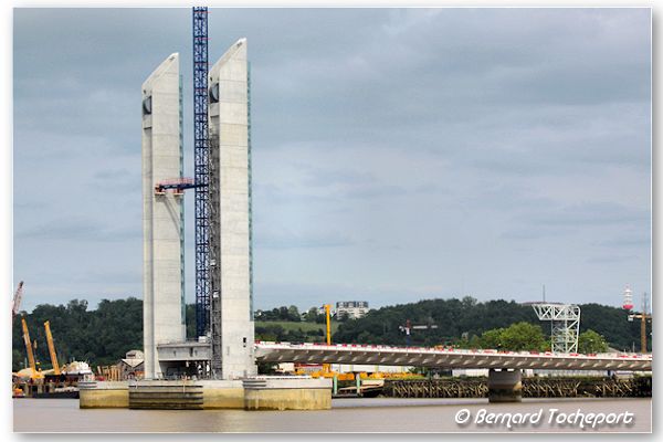 Construction du pont Bacalan Bastide : 33-bordeaux.com