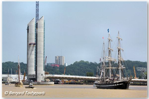 Construction du pont Bacalan Bastide : 33-bordeaux.com