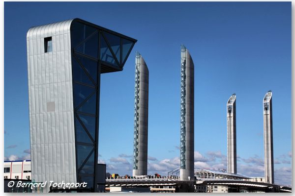 Construction du pont Bacalan Bastide - Chaban Delmas : 33-bordeaux.com