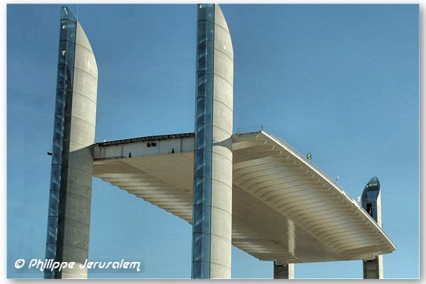 Construction du pont Bacalan Bastide : 33-bordeaux.com