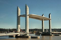 Pont Bacalan Bastide - Chaban Delmas  tablier central levé | 33-bordeaux.com