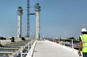 Construction des pylônes du pont Bacalan Bastide