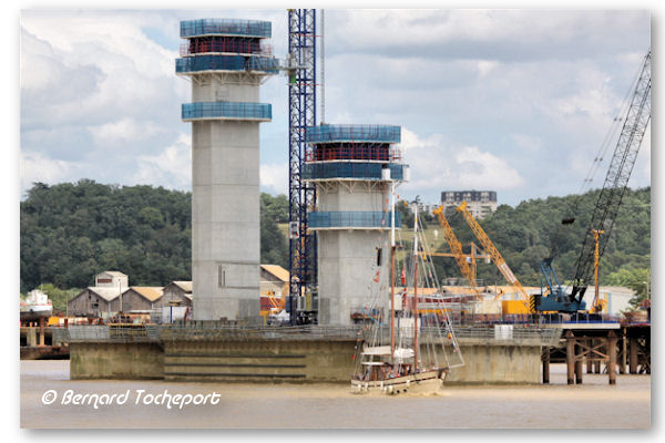 Construction du pont Bacalan Bastide : 33-bordeaux.com