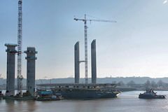 Février 2012 arrivée de la barge LOUIS| 33-bordeaux.com