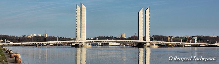 Pont Jacques Chaban Delmas de Bordeaux | 33-bordeaux.com