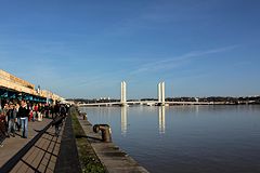 Pont Jacques Chaban Delmas et quai des Marques -  photo 33-bordeaux.com