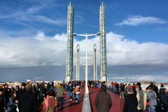 Le public bordealais découvre le pont Chaban Delmas -  photo 33-bordeaux.com