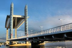 Perspective pont Chaban Delmas en position haute -  photo 33-bordeaux.com