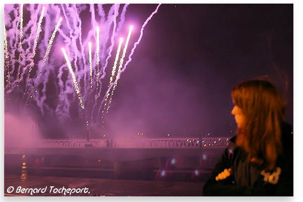 Bordeaux feu d'artifice pour l'inauguration du pont ferroviaire | Photo 33-bordeaux.com