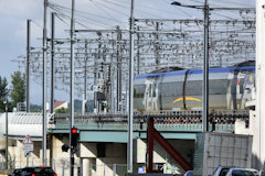 Bordeaux TER entrant sur le pont Garonne | Photo Bernard Tocheport