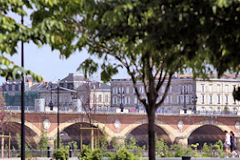 Bordeaux perspective sur le pont de pierre et la rive droite | Photo Bernard Tocheport