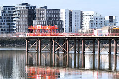 Bordeaux rive droite estacade pour la construction du pont Simone Veil | Photo Bernard Tocheport