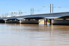 Illustration pont Garonne franchissement ferroviaire du fleuve | Photo Bernard Tocheport