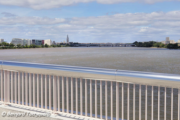 Bordeaux pont Simone Veil balcon sur la Garonne | Photo Bernard Tocheport