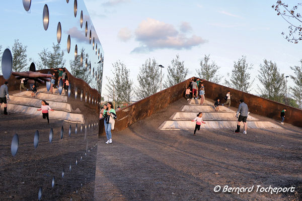 Bordeaux aménagements détente aux abords du pont Simone Veil | Photo Bernard Tocheport