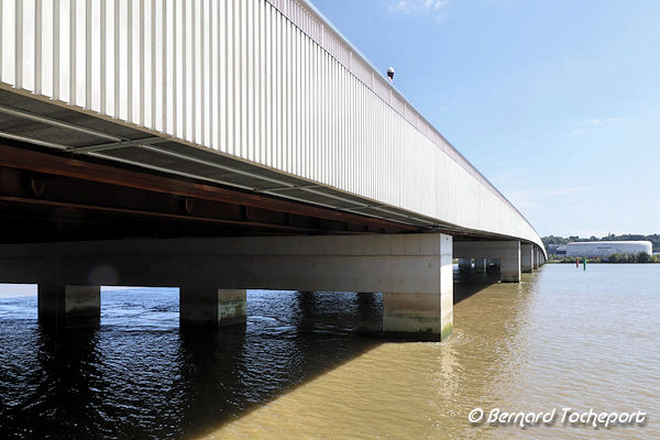 Bordeaux pont Simone Veil en perpective sur l'Arena  | Photo Bernard Tocheport