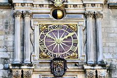 Bordeaux la Grosse Cloche et détail de l'horloge coté rue Saint James | Photo Bernard Tocheport