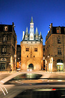 Bordeaux la Porte Cailhau éclairée | Photo Bernard Tocheport 