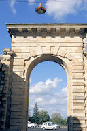 Bordeaux la Porte de la Monnaie vers les quais | Photo Bernard Tocheport