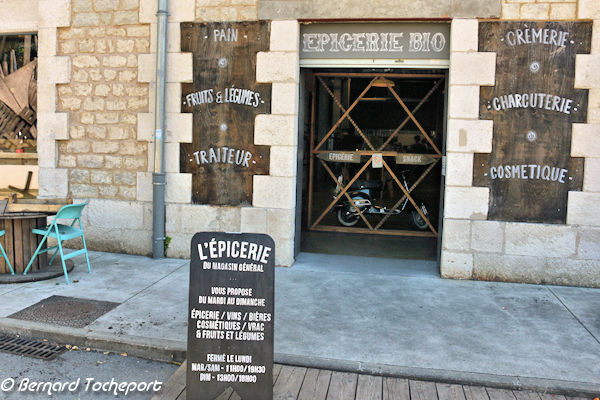 Darwin entrée de l'épicerie bio | Photo 33-bordeaux.com