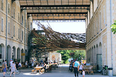 Halle de l'ancienne caserne Niel à Darwin Bordeaux | Photo 33-bordeaux.com