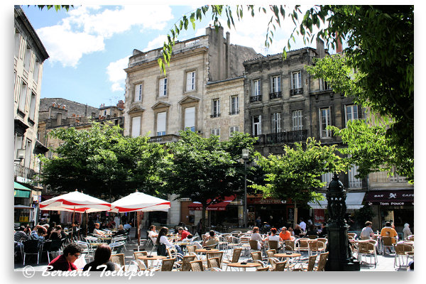 Bordeaux terrasses de la place Sarrail rue Sainte Catherine | Photo 33-bordeaux.com
