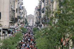 Bordeaux affluence rue piétonne Sainte Catherine | Photo 33-bordeaux.com