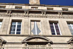 Bordeaux fenêtre en trompe l'oeil rue Sainte Catherine | Photo Bernard Tocheport