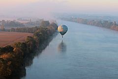 Montgolfiades de Saint Emilion : survol de la Dordogne au lever du soleil