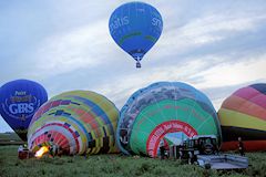 Premiers envols de montgolfières