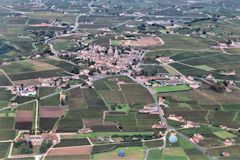 Terrain de décollage et Saint Emilion en fond