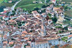 Premiers rayons de soçleil sur Saint Emilion