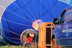 2018 Montgolfiades de Saint Emilion - Gonflage d'un ballon | Photo Philippe GIRET