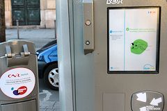 Borne de recharge BLUECUB voitures électriques en libre service à Bordeaux -  photo 33-bordeaux.com