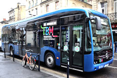 Bordeaux Bus électrique Bluebus sur la ligne 15 TBM | photo Bernard Tochaport