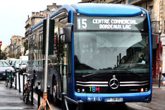 Bordeaux Bus électrique Bluebus sur la ligne 15 TBM | photo Bernard Tochaport