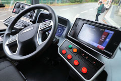 Bordeaux poste de conduite Bus électrique VDL modèle CITEA sur la ligne G | Photo Bernard Tocheport