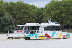 Bordeaux La Fauvette navette fluviale Le Bato | Photo Bernard Tocheport