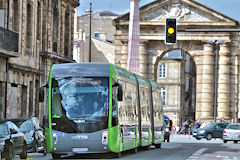 BHNS METTIS de Metz cours de la Somme à Bordeaux  | photo 33-bordeaux.com