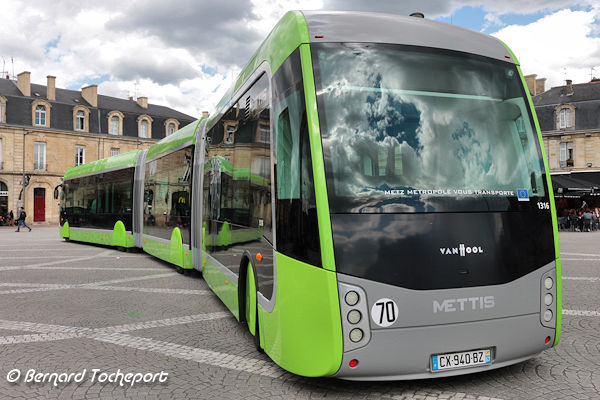 BHNS Présentation du METTIS de Metz place de la Victoire à Bordeaux   | photo 33-bordeaux.com