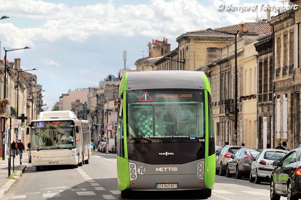 Le BHNS de Metz METTIS circulant à Bordeaux  | photo 33-bordeaux.com