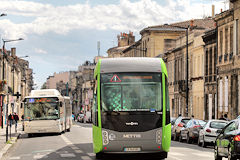 Le BHNS de Metz METTIS circulant à Bordeaux  | photo 33-bordeaux.com