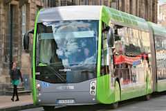 METTIS le BHNS Van Hool cours de la Somme à Bordeaux  | photo 33-bordeaux.com